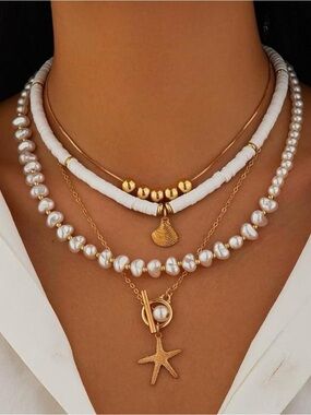 Layered Gold Tone Starfish Charm Necklace Sim Pearl White Beads 14.5-16.5"